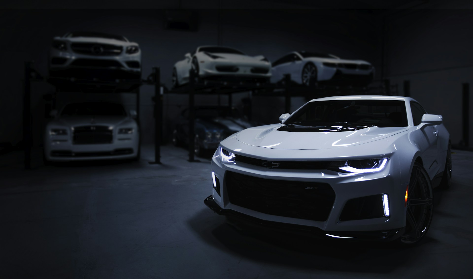 Illustrative glossy car finish